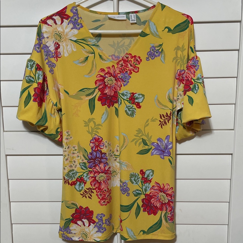 Vera Bradley Yellow Floral V-Neck Short Sleeve Top